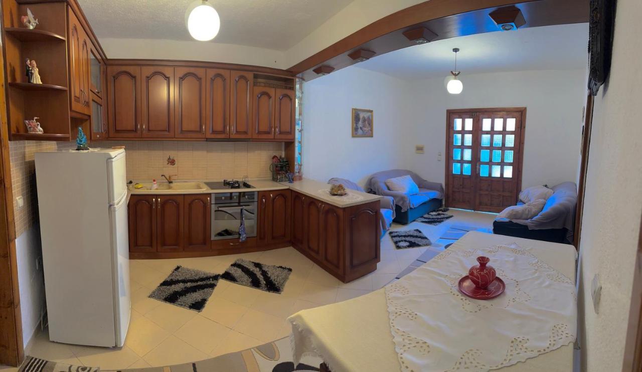 Guri Guest House 波格拉德茨 外观 照片