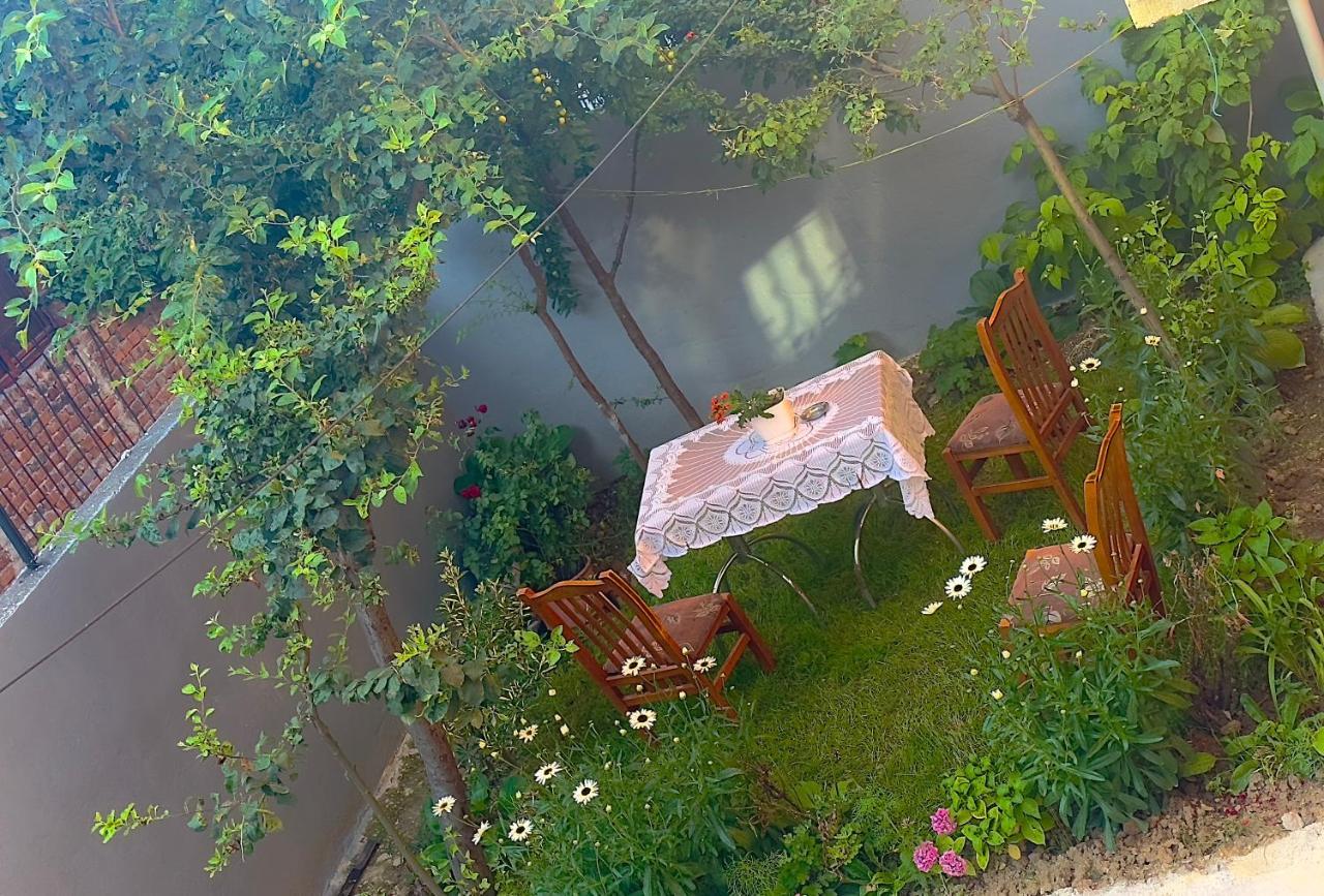 Guri Guest House 波格拉德茨 外观 照片